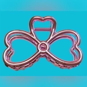 Pink Heart Hair Clip/Claw with Metallic Finish. NEW